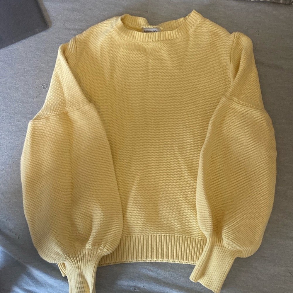 Yellow sweater